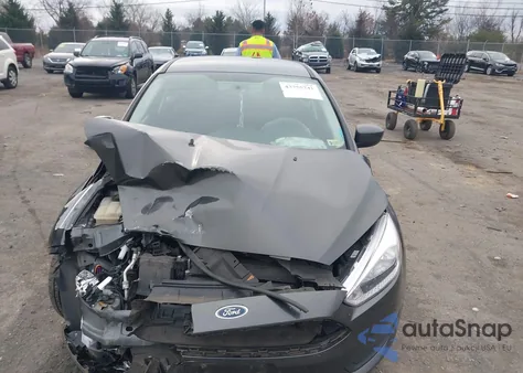 2018 Ford Focus Se из США, поврежденный, VIN 1FADP3FE6JL281938